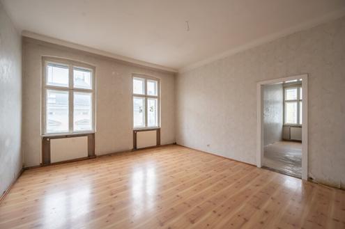 ++SBG7++ 3-Zimmer Altbau-Wohnung (sanierungsbedürftig) - viel Potenzial!!