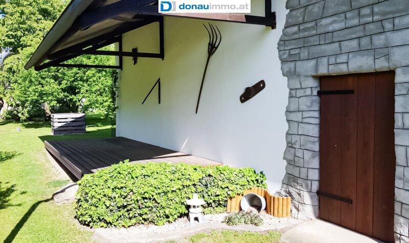 Haus mit Nebengebude im Waldviertel