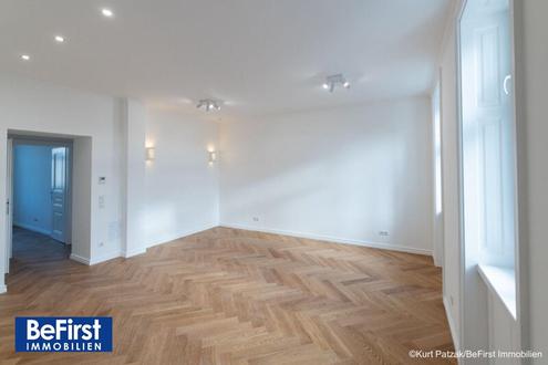 Prachtvoll sanierte 3 Zimmerwohnung im Stilaltbau