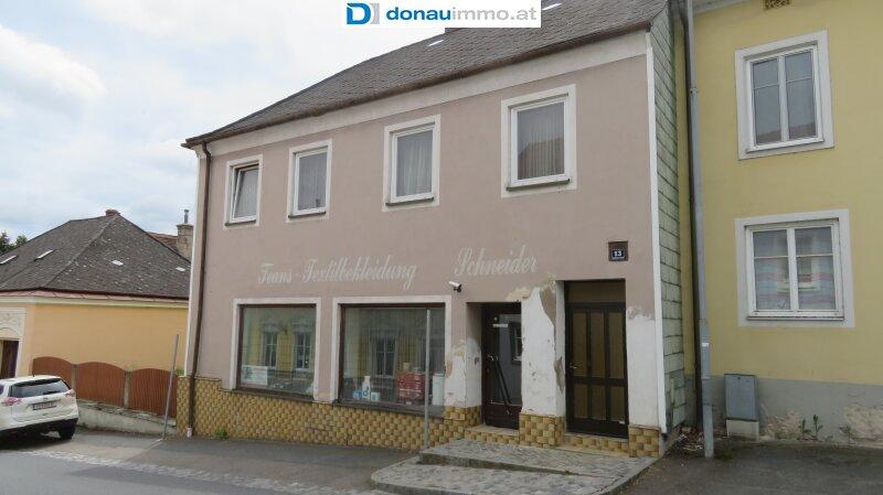 3812 Gr. Siegharts: Haus mit 3 Wohnungen zu kaufen