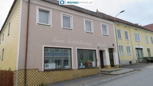 3812 Groß Siegharts: Sanierungsbedürftiges Zinshaus für Einsteiger