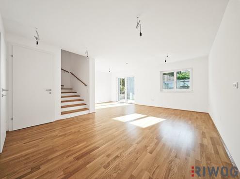 Fertiggestellt & bezugsbereit | 5-Zimmer Neubau-Reihenhaus mit ca. 50m Eigengarten | Hofruhelage | Luftwrmepumpe