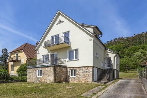 Vintage-Haus mit herrlichem Obstgarten und viel Platz zur kreativen Entfaltung! Bestlage mit wunderschönem Fernblick | Traum-Dachausbau möglich