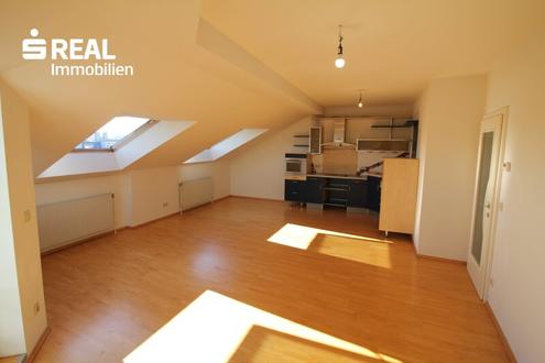Dachgeschoss, Lift, 3 Zimmer, Terrasse, Einbauküche