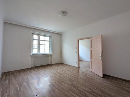 ++NEU++ 3-Zimmer Altbau-Wohnung (sanierungsbedürftig) mit viel Potenzial!