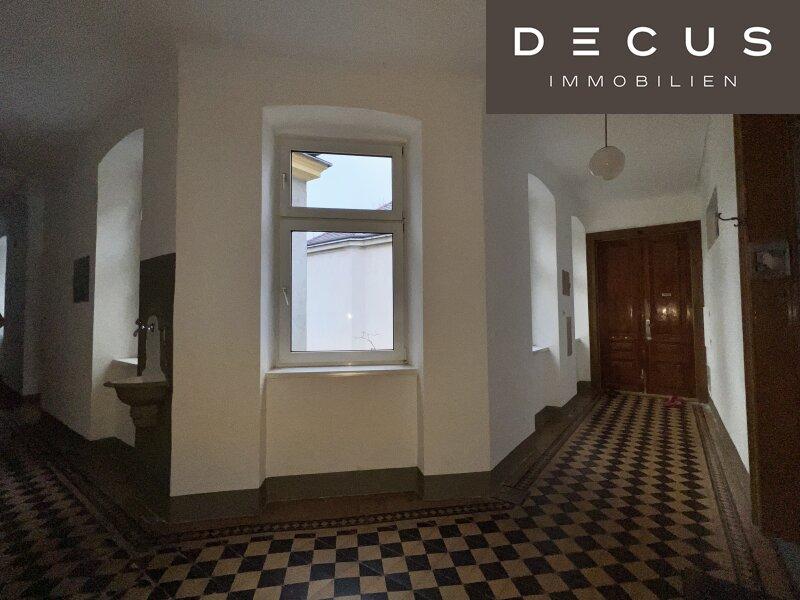 3. Stock - Stiegenhaus - relativ neue Fenster