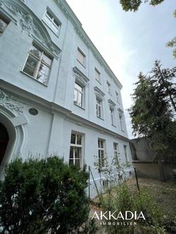 Kleinod mit Stadtgarten | 3 Zimmer & Balkon zum grünen Innenhof