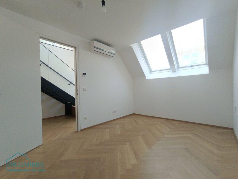 Schlafzimmer III