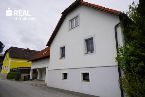 Modernisiertes Traumhaus mit schnem Garten
