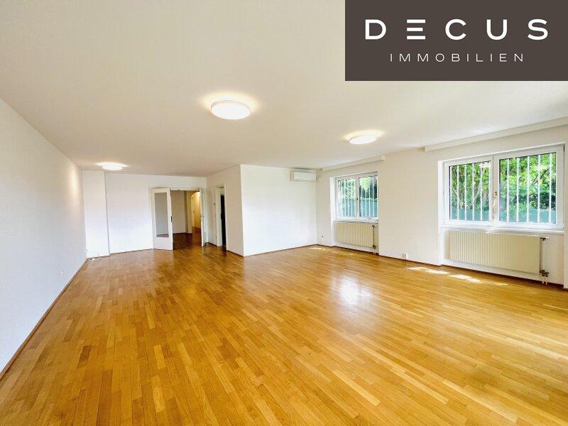 DECUS