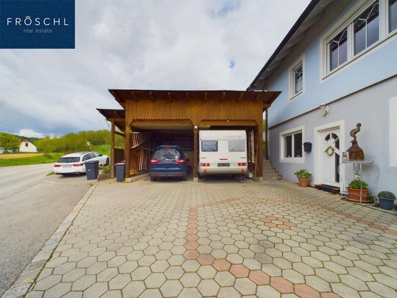Ansicht Carport und Eingang Bro/Werkstatt