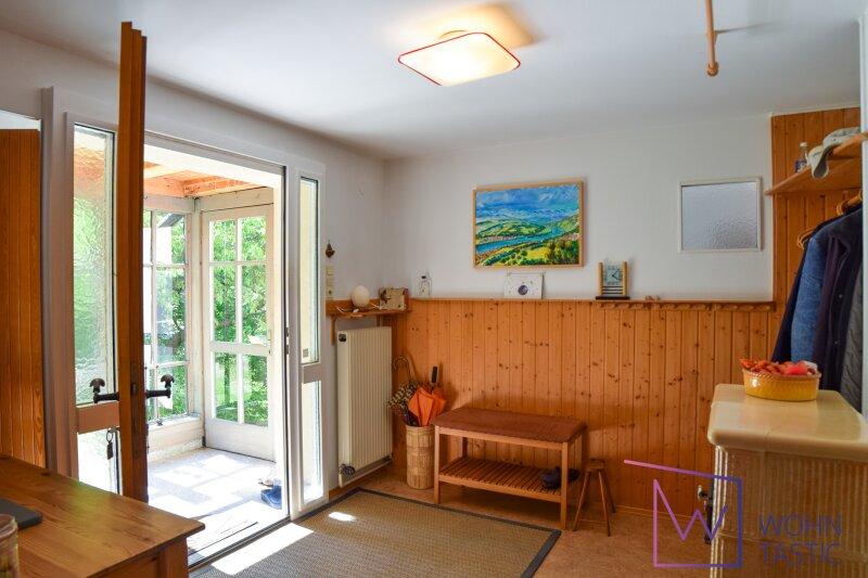 Eingangsbereich mit Garderobe