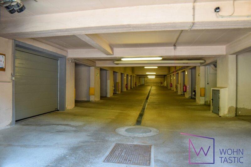 Garage mit eigenen Stellboxen