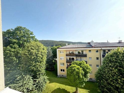 Erstbezug! Grozgige sanierte Eigentumswohnung mit Loggia!