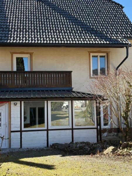 Rckansicht mit Wintergarten