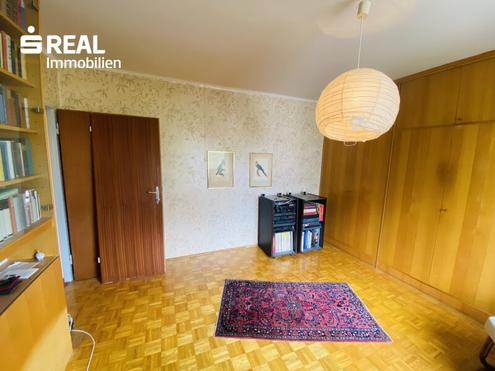 Ruhige Garconniere mit Balkon