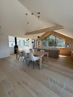 Besonderes Traumhaus inkl. Pool und herrlicher Aussicht in absoluter Ruhelage!