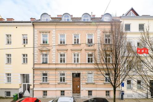 Komfortable Altbau Wohnung im Zentrum