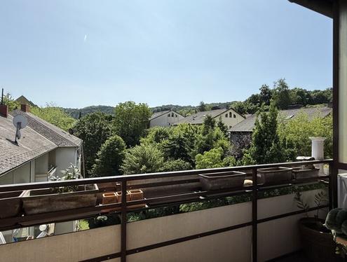 Wohnen im Hochsitz!