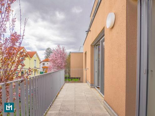 Moderne Terrassenwohnung in Grünruhelage