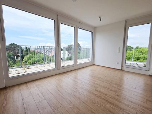 GRNBLICK, RUHELAGE, sonniges 46 m2 Dachgescho mit 20 m2 Terrasse, 2 Zimmer, Komplettkche, Wannenbad, Lavendelweg