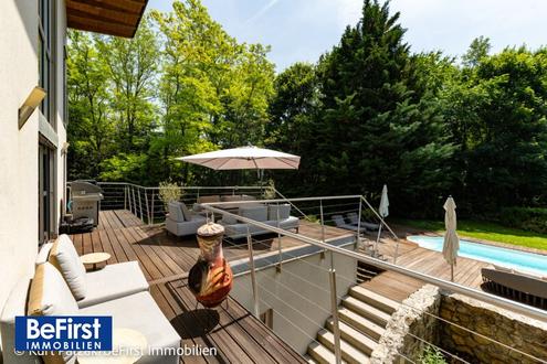 Phantastisches Einfamilienhaus mit Pool und groem Garten - Ruhelage