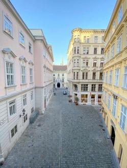 Altbauwohnung beim Judenplatz! - Klimatisiert!