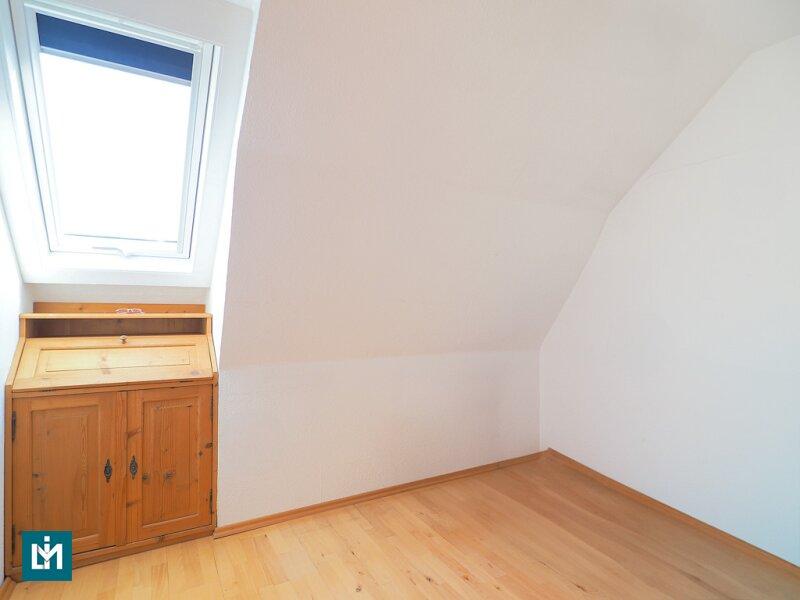 Kinder/Arbeitszimmer (O)