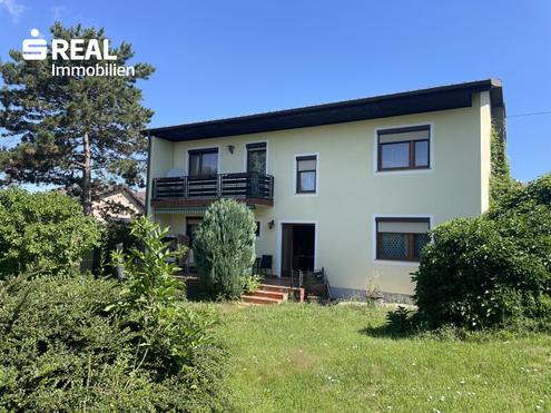 Einfamilienhaus mit zusätzlicher Lagerhalle, Nebengebäude und Garage - vielseitige Nutzungsmöglichkeit!