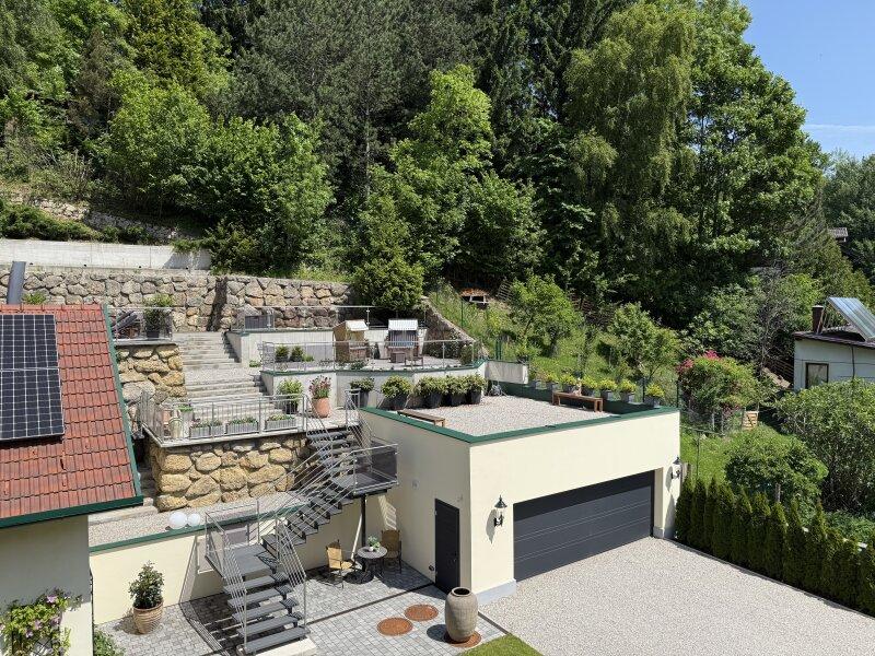 Garage mit Terrasse