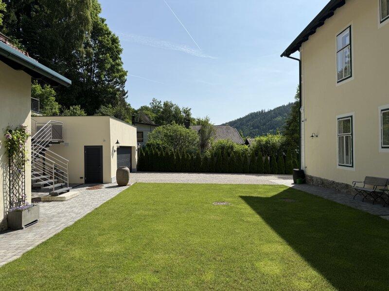 Grnflche im Innenhof