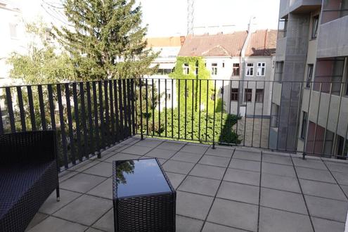 HOFSEITIGE 2 Zimmer BALKON-Neubauwohnung mit IDEALER Aufteilung - Nahe U6 Thaliastrae