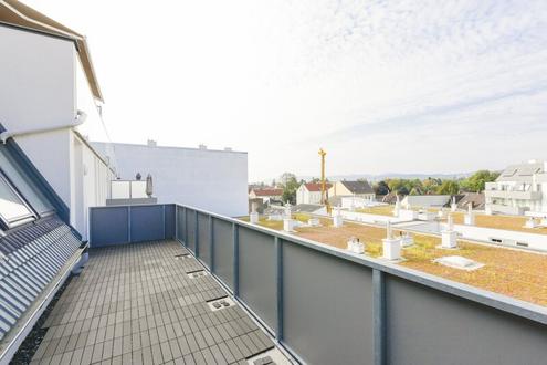 Schaumannstrae - wunderschne DG-Wohnung mit 17,09m2 Balkon