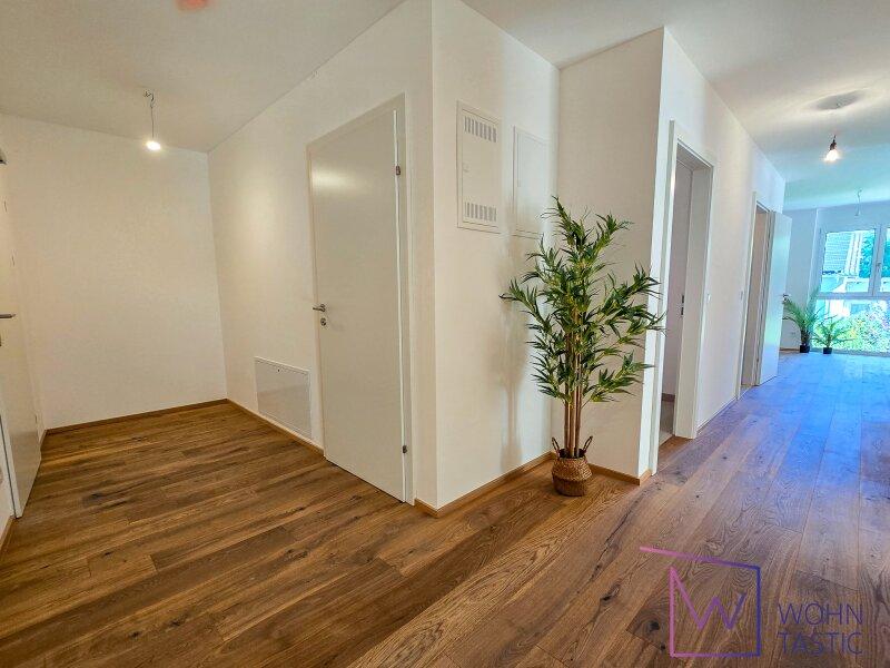 Groer Vorraum mit viel Platz fr Schrnke