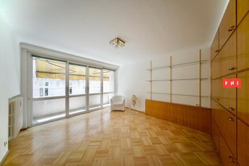 Exklusiv Wohnen beim Opernring: 2 Zimmer mit Loggia