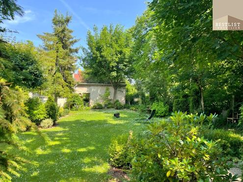 Sanierungsobjekt mit Traumgarten