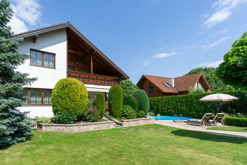 Alles bereit zum Einziehen! Einfamilienhaus mit prchtigem Garten im Gablitzer Ortszentrum