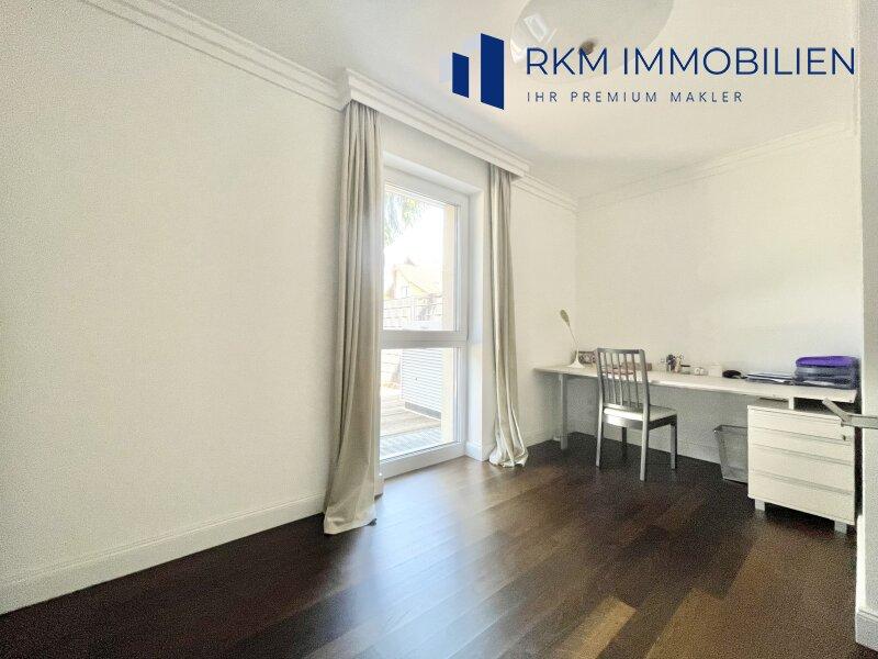 Arbeitszimmer
