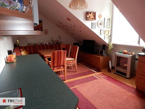 Charmante Altbau-Dachgeschowohnung in Grnruhelage