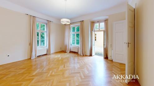 Wunderschöne Altbauwohnung mit Balkon