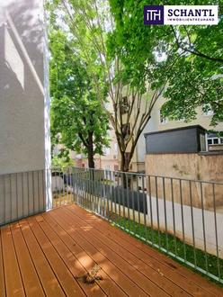 Blick ins Grüne! Traumhaft sanierter Erstbezug mit Balkon! 3 Zimmer + TOP-Lage + TOP Anbindung + Ruhige Seitengasse + Wunderschönes Altbauhaus! Jetzt zugreifen!