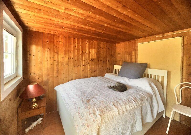 Schlafzimmer 1
