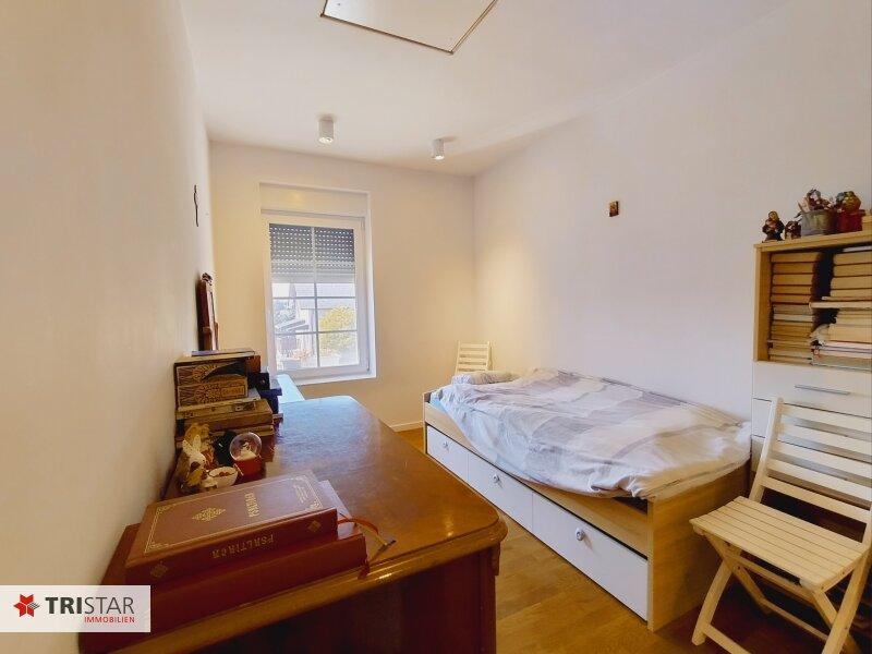 09 - Schlafzimmer