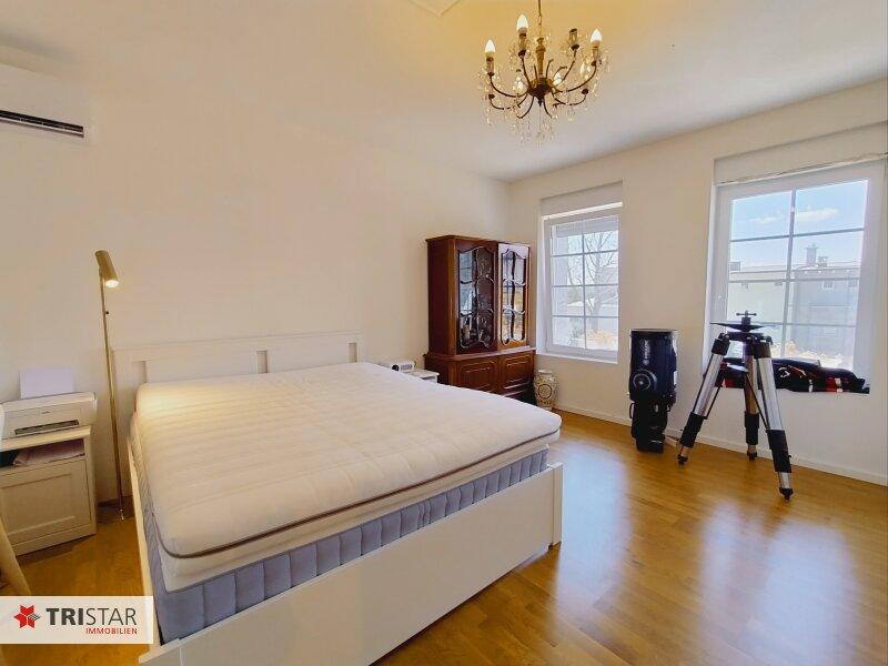 08 - Schlafzimmer