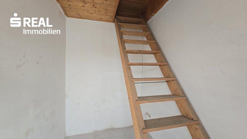 Dachbodenaufgang