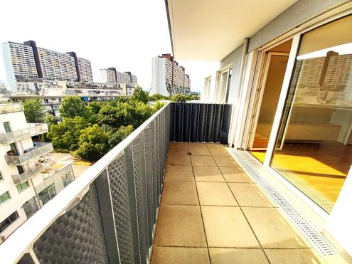## FERNBLICK & ABENDSONNE! 3 Zimmer mit Einbaukche - TOP 47 ##