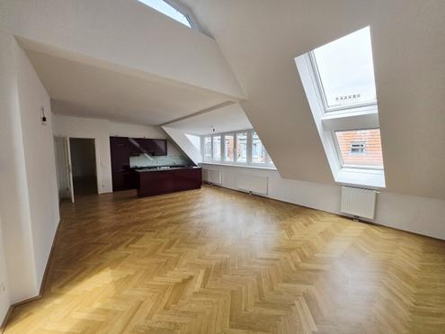 Dachterrassentraum im Alsergrund: grozgige 4-Zimmer-Wohnung & 82 m Terrasse in der Porzellangasse