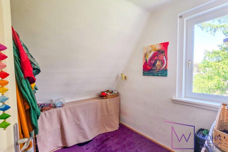 Zimmer 4 mit Ma-Einbauschrank