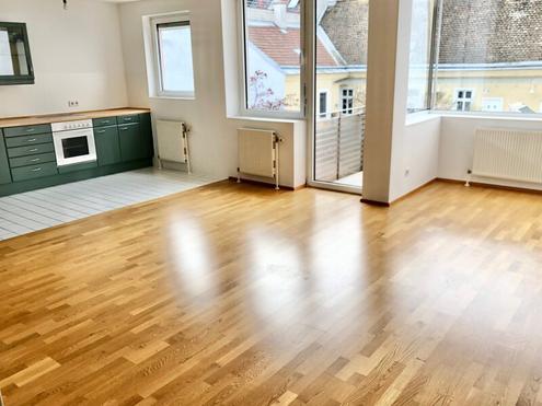 Moderne, gartenseitige Wohnung