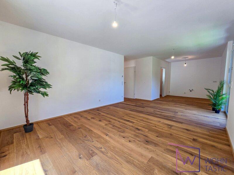 Wohnzimmer mit praktischer Nische fr die Einbaukche